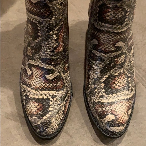 Catherine Malandrino Rocko Snake Multi color boots - Picture 4 of 11